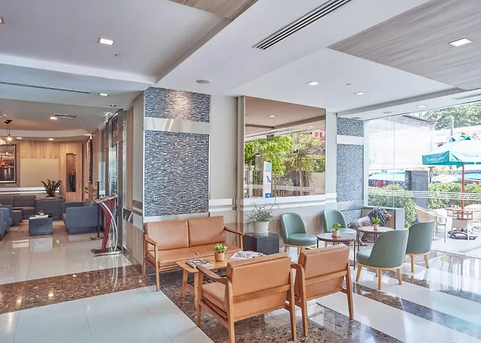 Adelphi Suites Bangkok